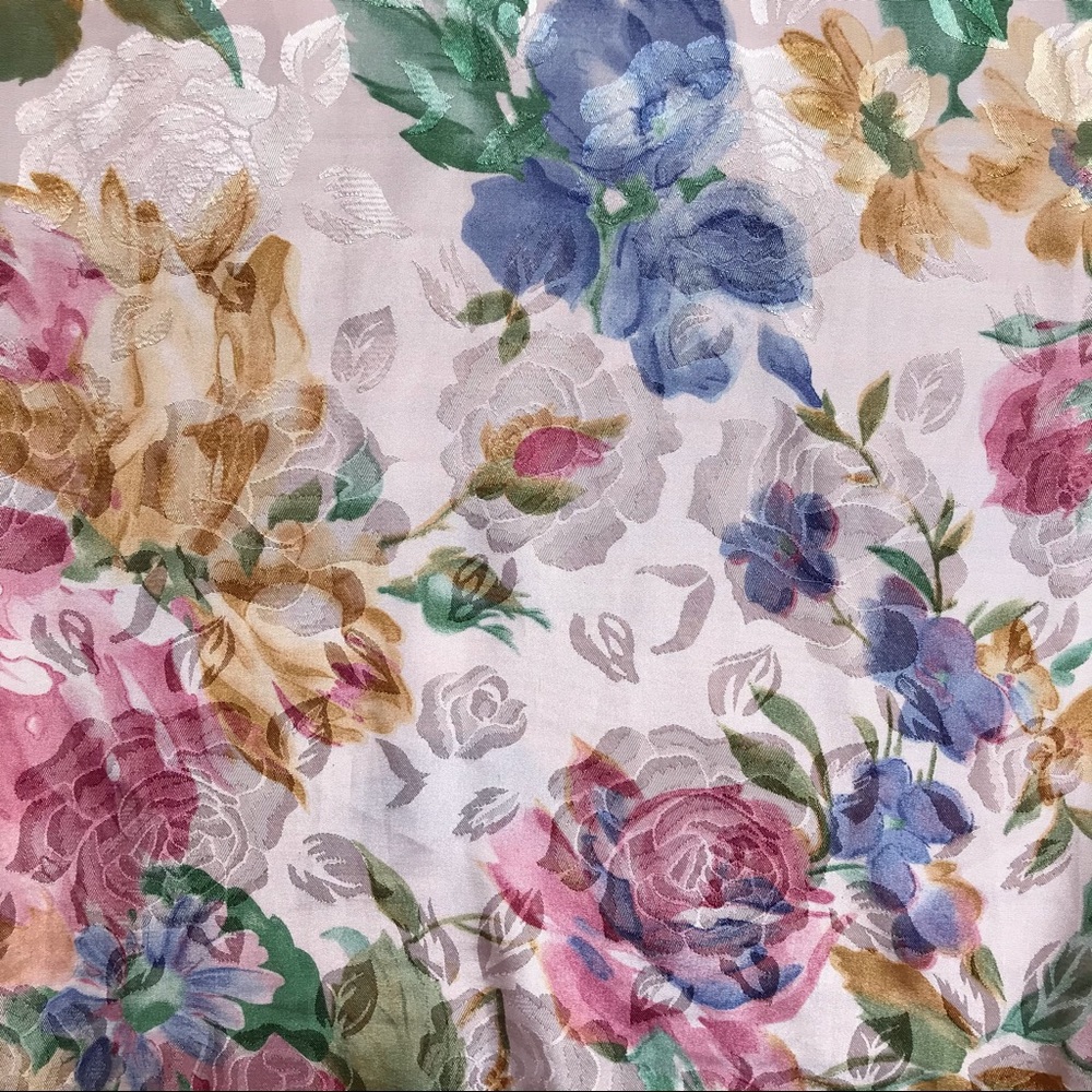 MaryAnn’s Boutique Floral Cream Vintage Multi-Color Robe, EUC, L - Picture 15 of 16